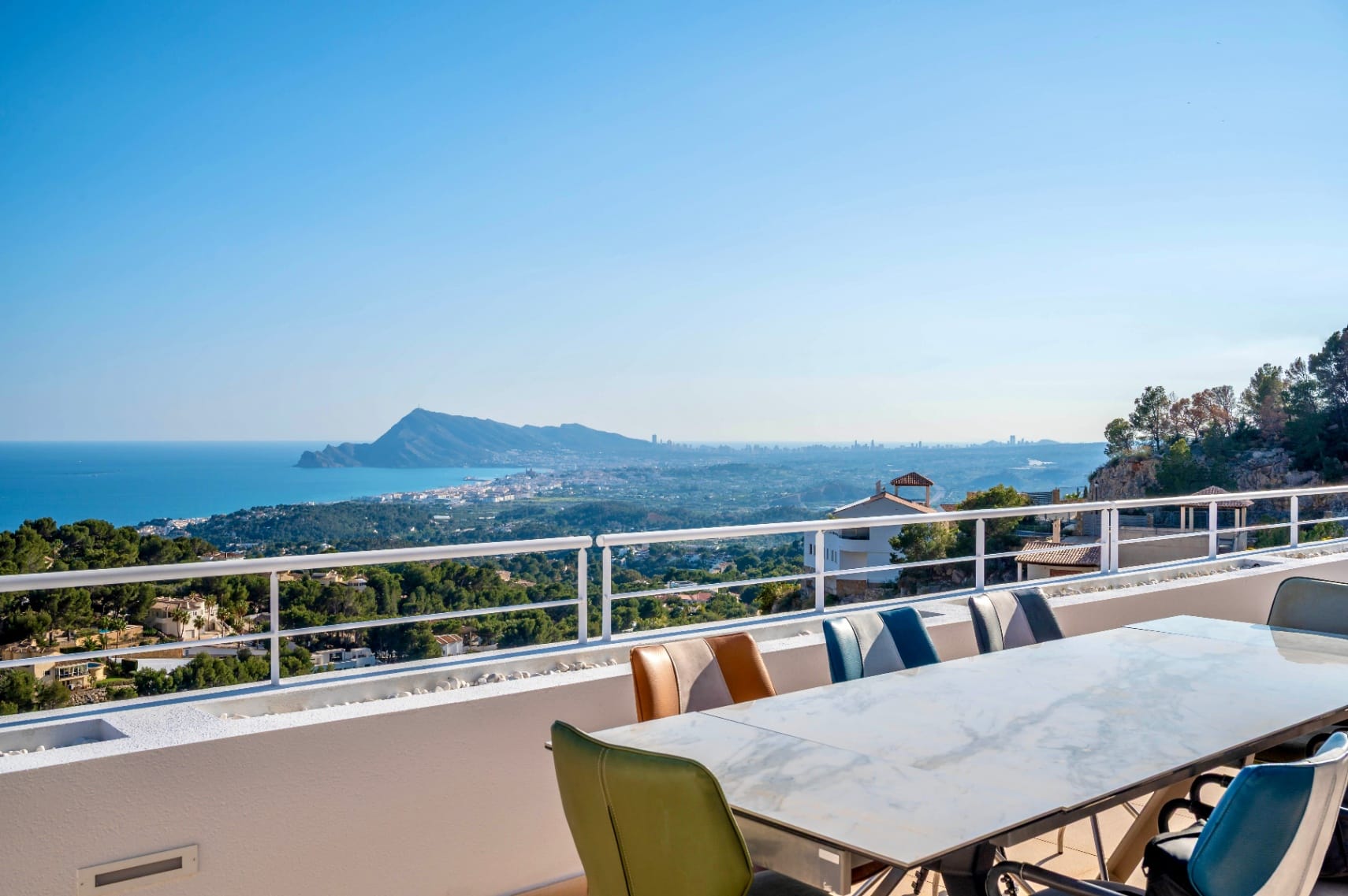 Modern Villa for Sale in Altea With Infinity Pool