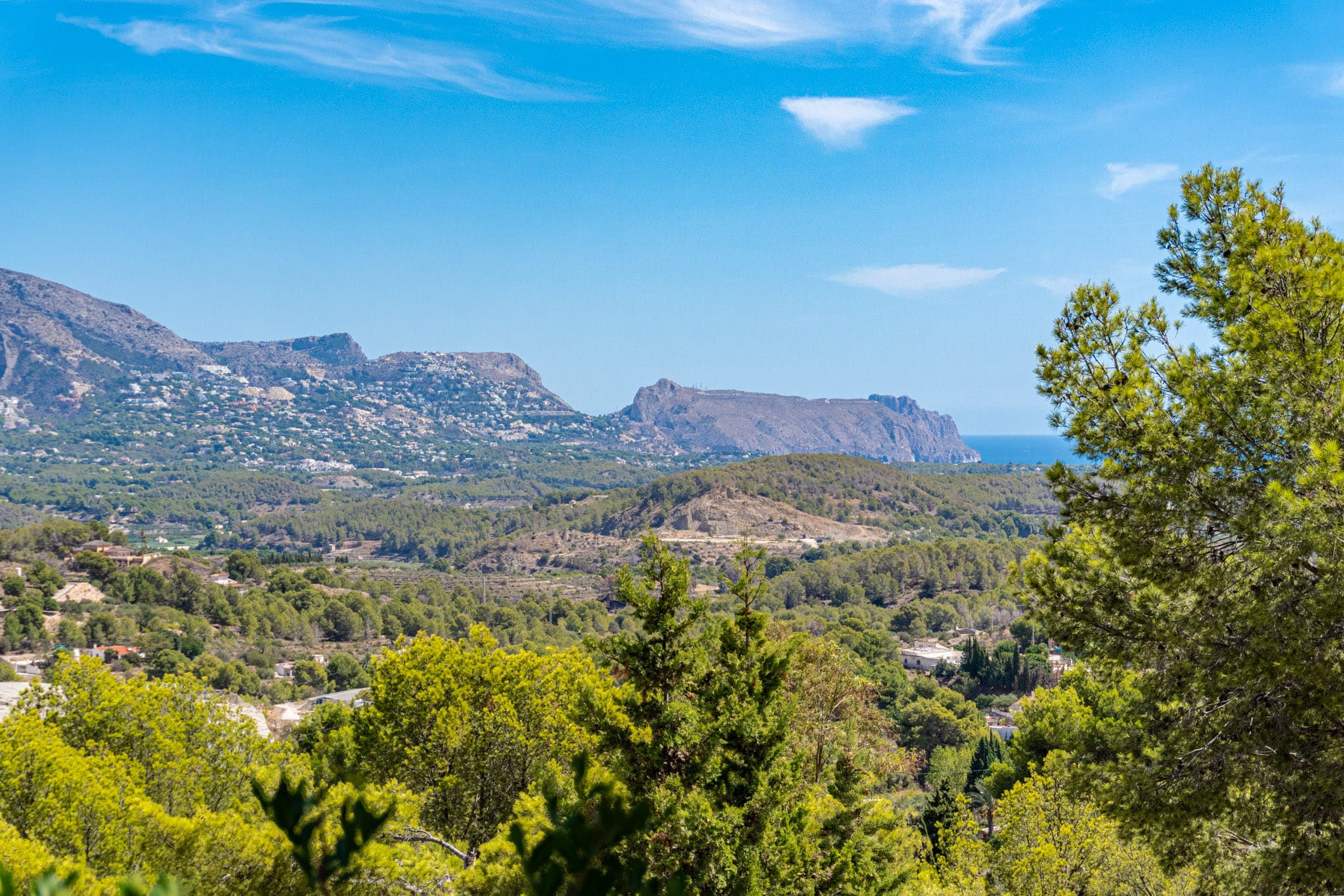 Vila mediteraneană cu vedere la mare și la munte de vânzare în La Nucía