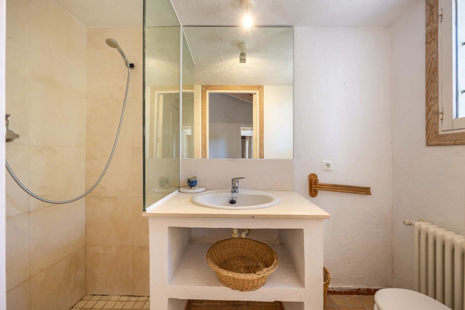 A Traditional Farm with Guest House for Sale in Altea