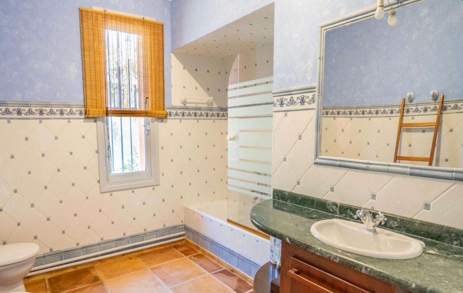 Rustic Style Villa for Sale in Altea La Vella