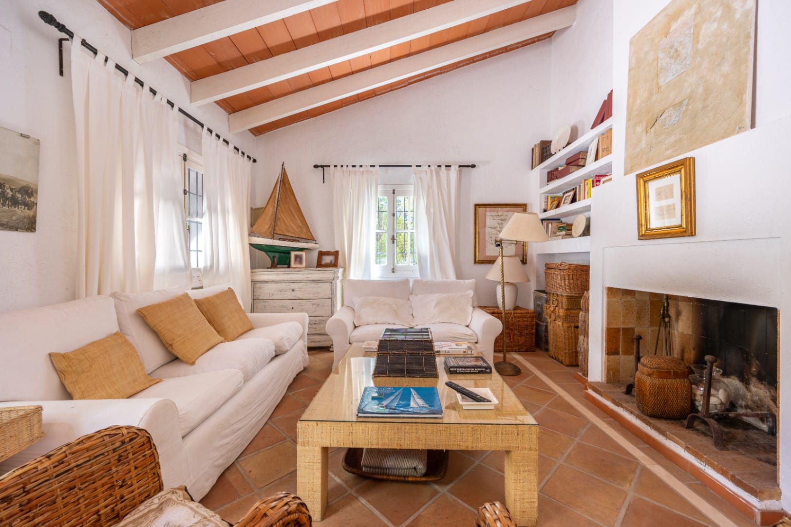 A Traditional Farm with Guest House for Sale in Altea