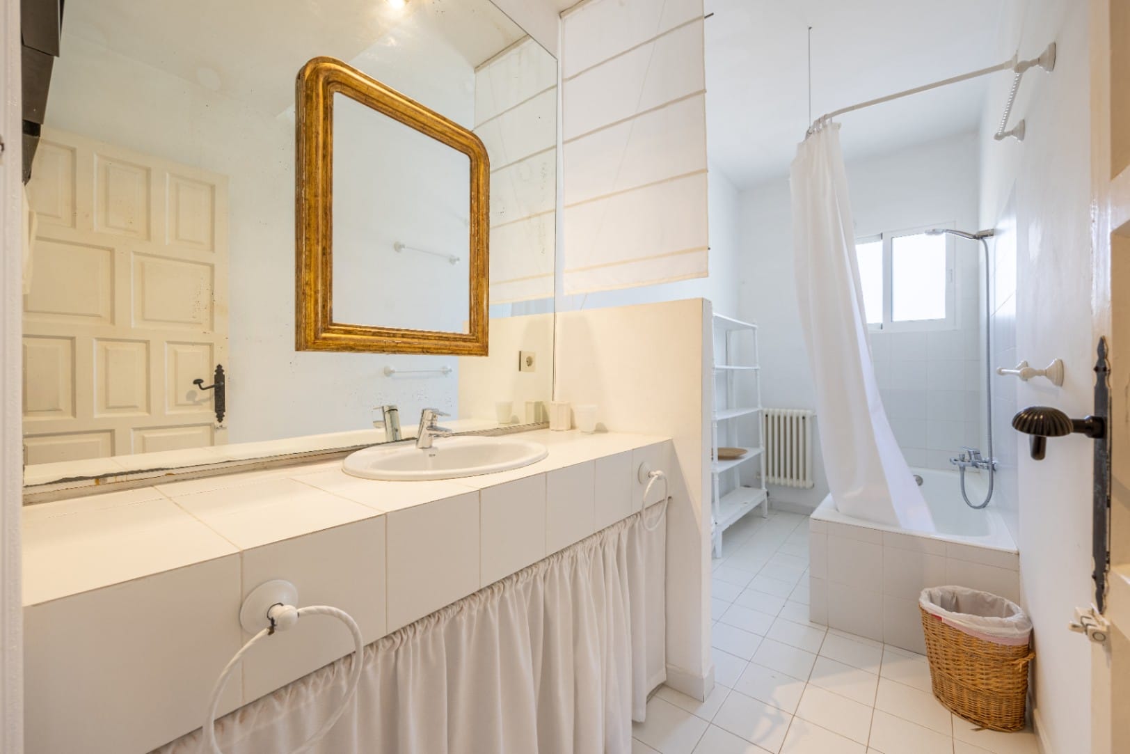 A Traditional Farm with Guest House for Sale in Altea