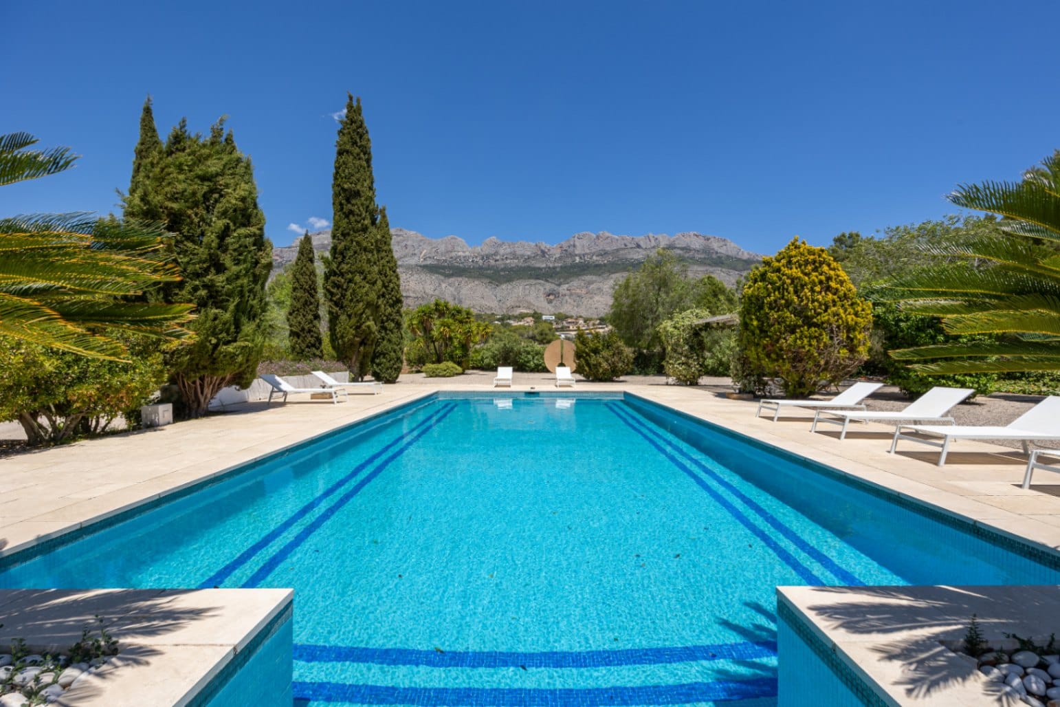 A Traditional Farm with Guest House for Sale in Altea