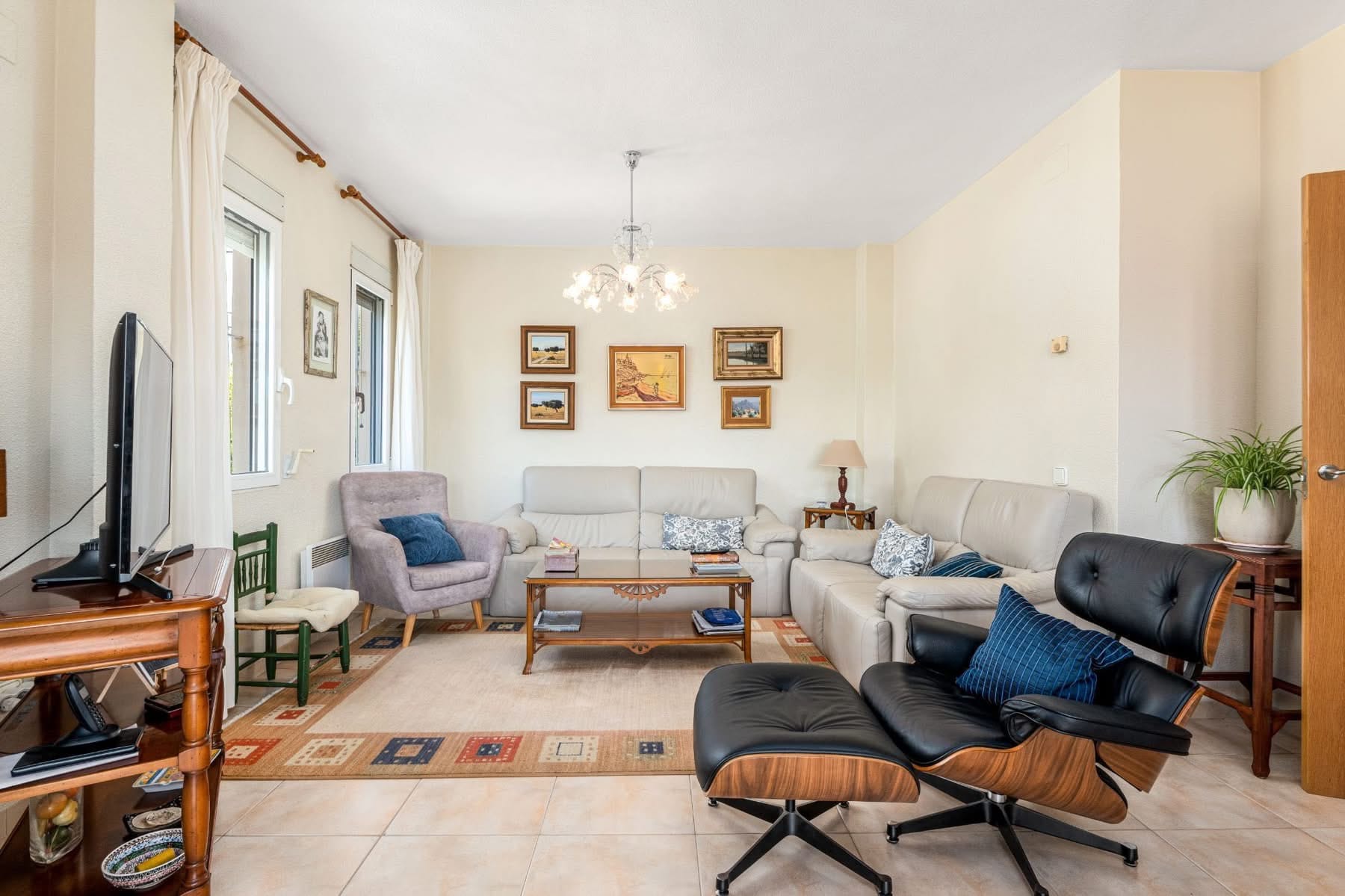 SPACIOUS RENOVATED VILLA IN LA NUCIA WITH POOL AND EXCELLENT OUTDOOR SPACES FOR SALE IN LA NUCIA