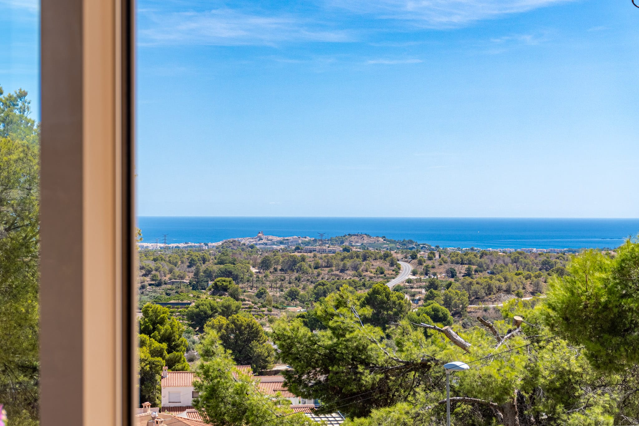 Vila mediteraneană cu vedere la mare și la munte de vânzare în La Nucía