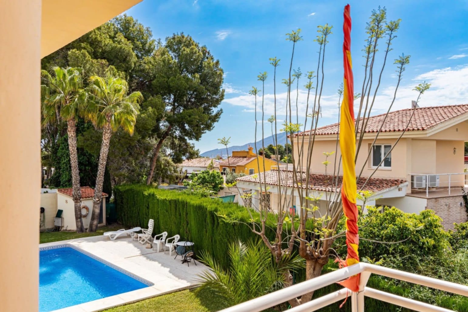 SPACIOUS RENOVATED VILLA IN LA NUCIA WITH POOL AND EXCELLENT OUTDOOR SPACES FOR SALE IN LA NUCIA