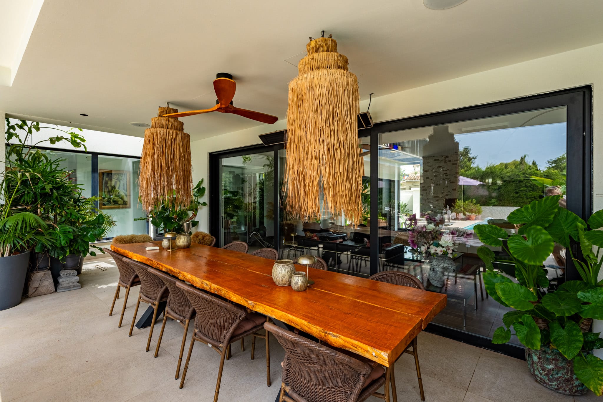 Vila elegantă cu vedere la mare și design excepțional de vânzare în Calpe