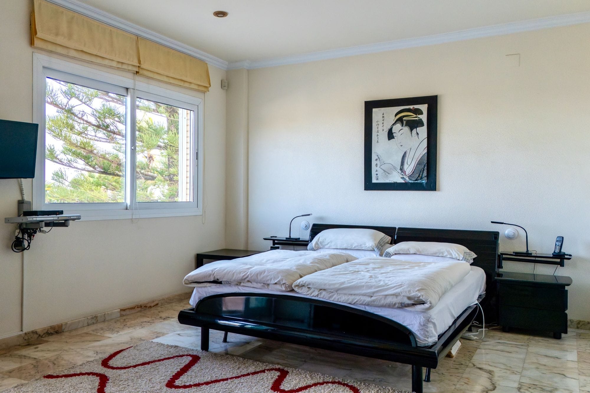 Stunning Villa Retreat Surrounded by Nature with Breathtaking Open Views for Sale in Callosa