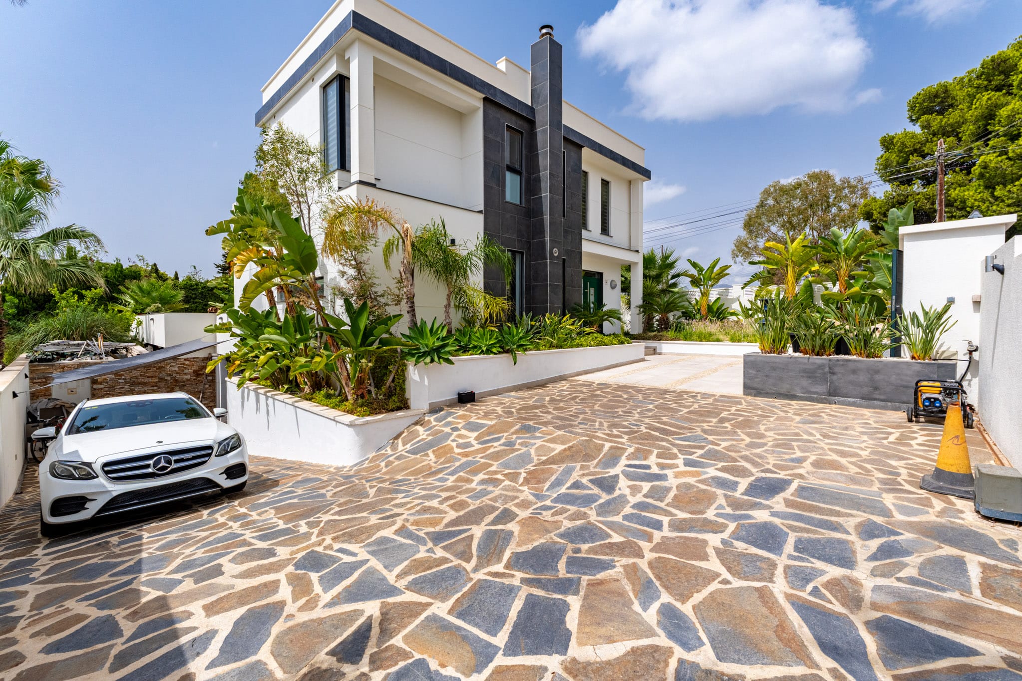 Vila elegantă cu vedere la mare și design excepțional de vânzare în Calpe
