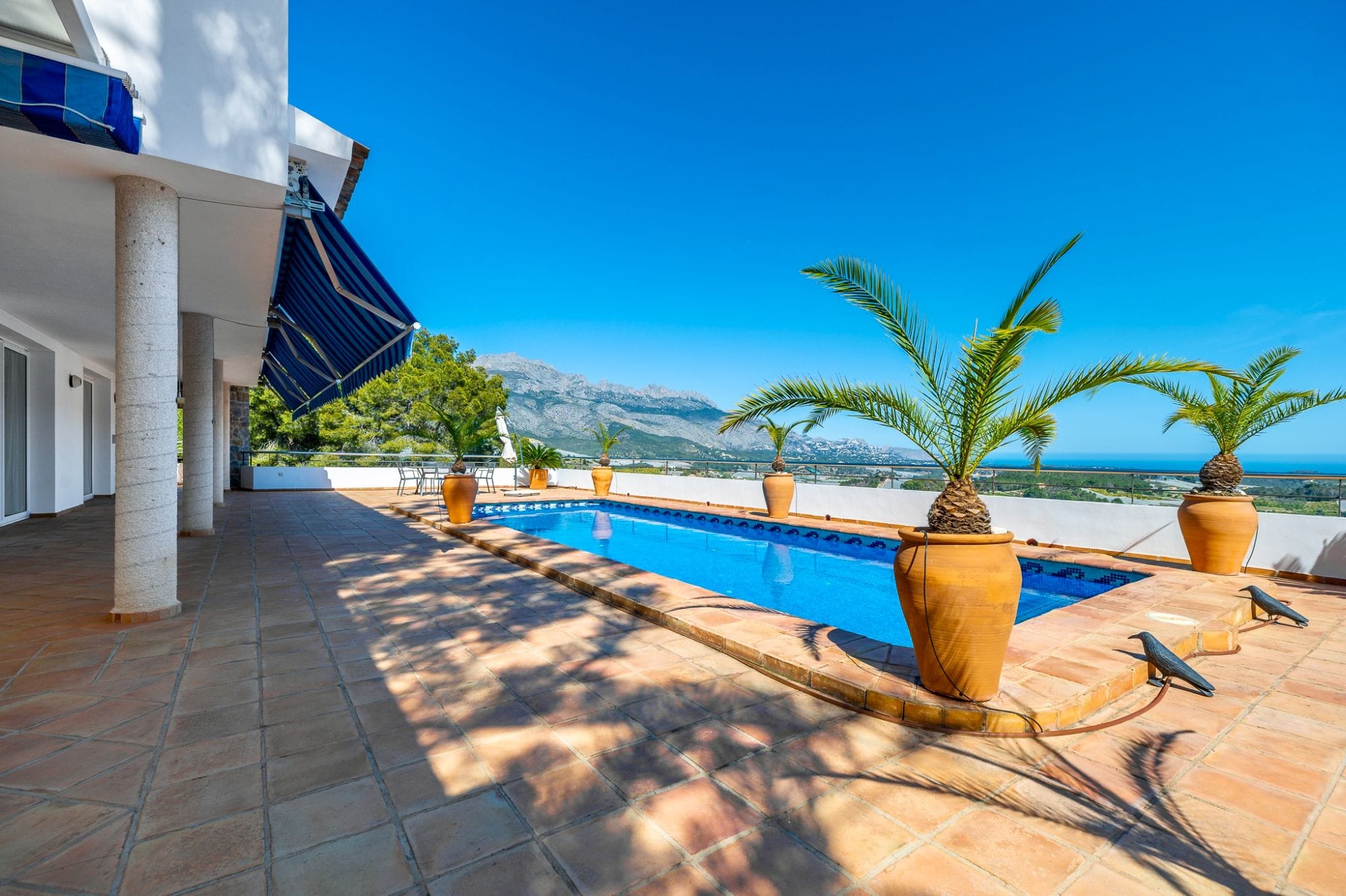 Stunning Villa Retreat Surrounded by Nature with Breathtaking Open Views for Sale in Callosa