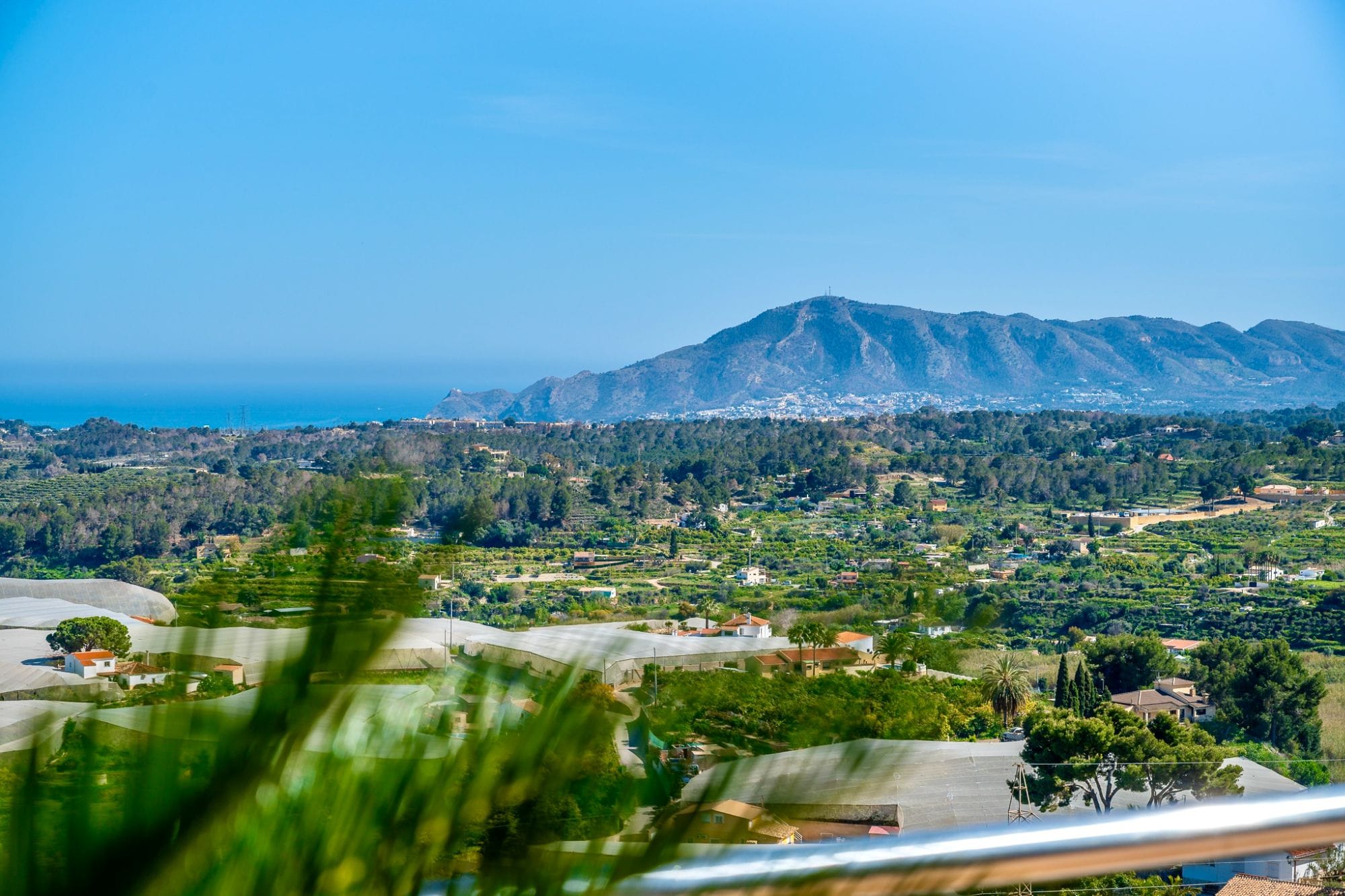 Stunning Villa Retreat Surrounded by Nature with Breathtaking Open Views for Sale in Callosa