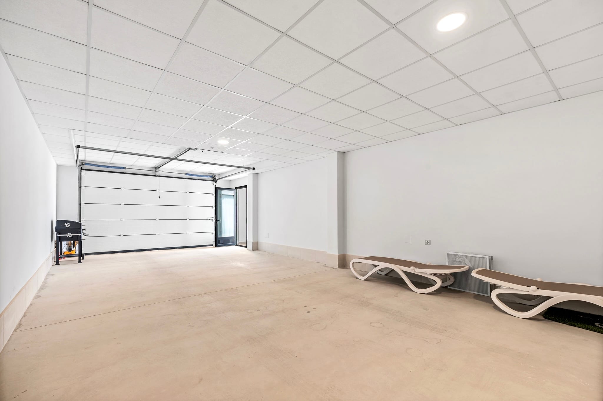 Modern Villa for Sale in Finestrat with Garage and Solarium