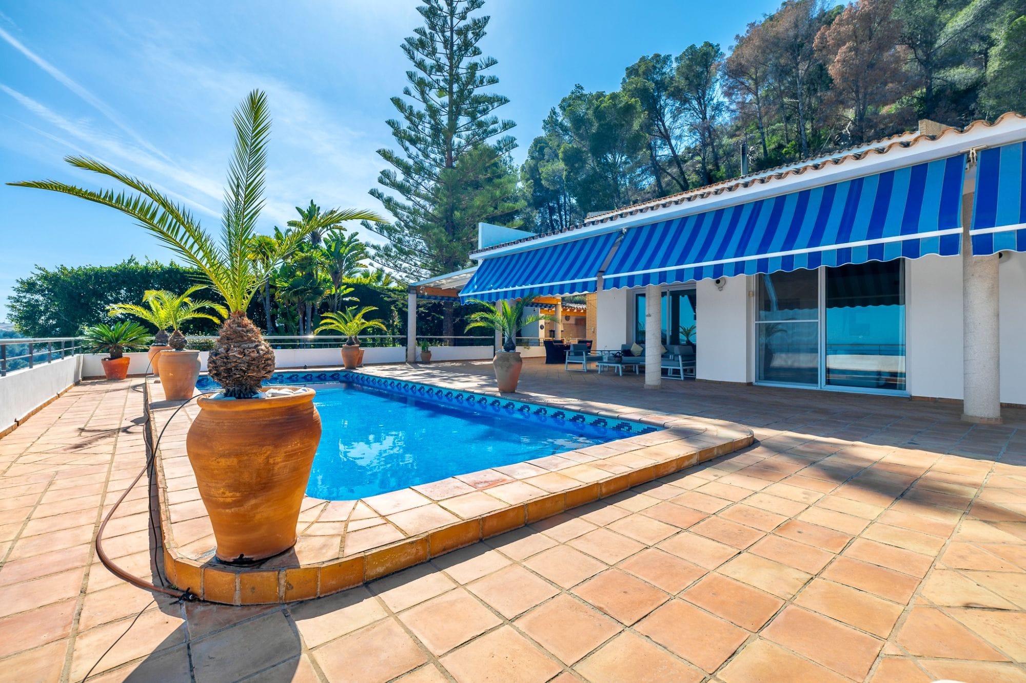 Stunning Villa Retreat Surrounded by Nature with Breathtaking Open Views for Sale in Callosa