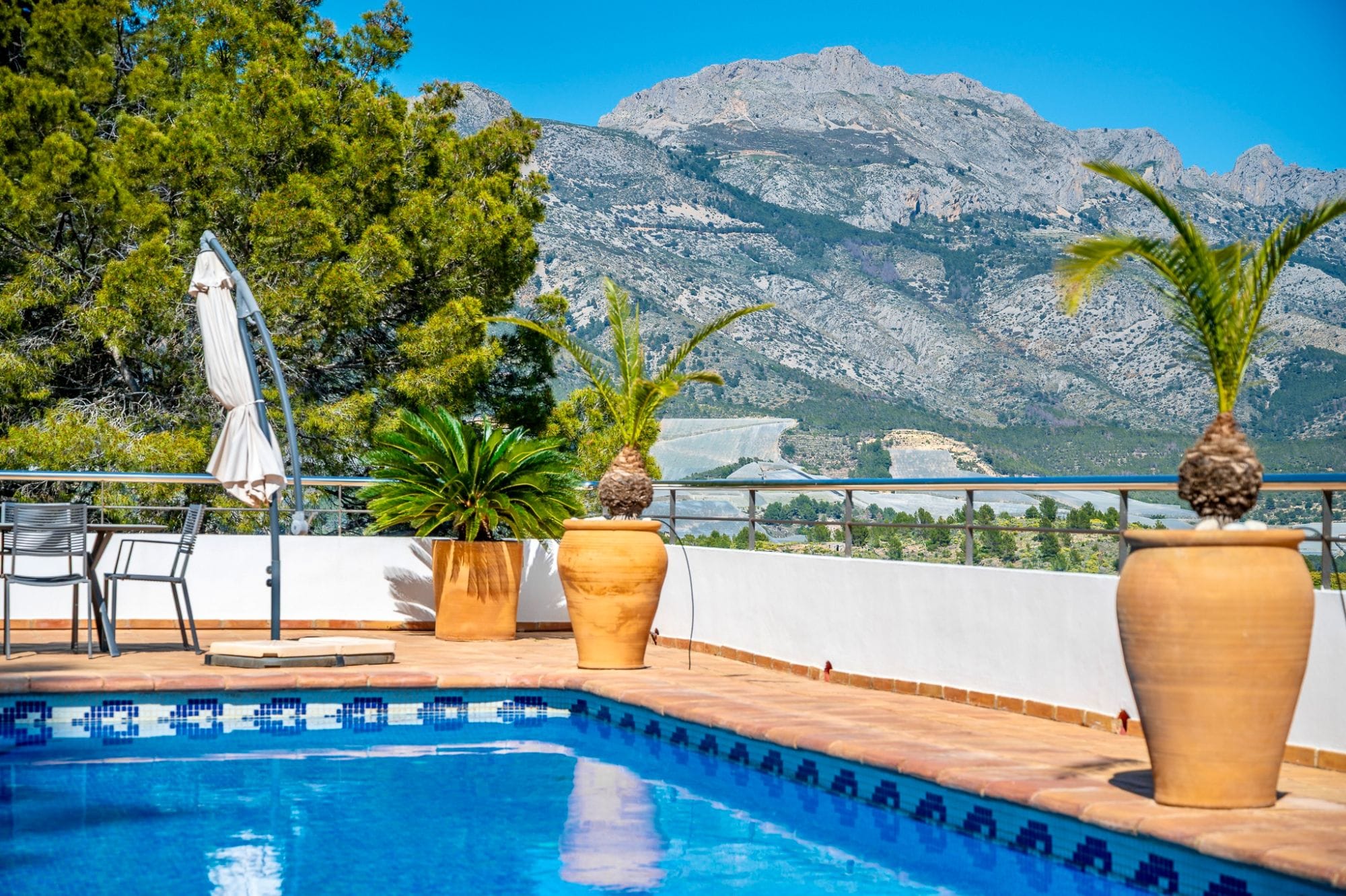Stunning Villa Retreat Surrounded by Nature with Breathtaking Open Views for Sale in Callosa