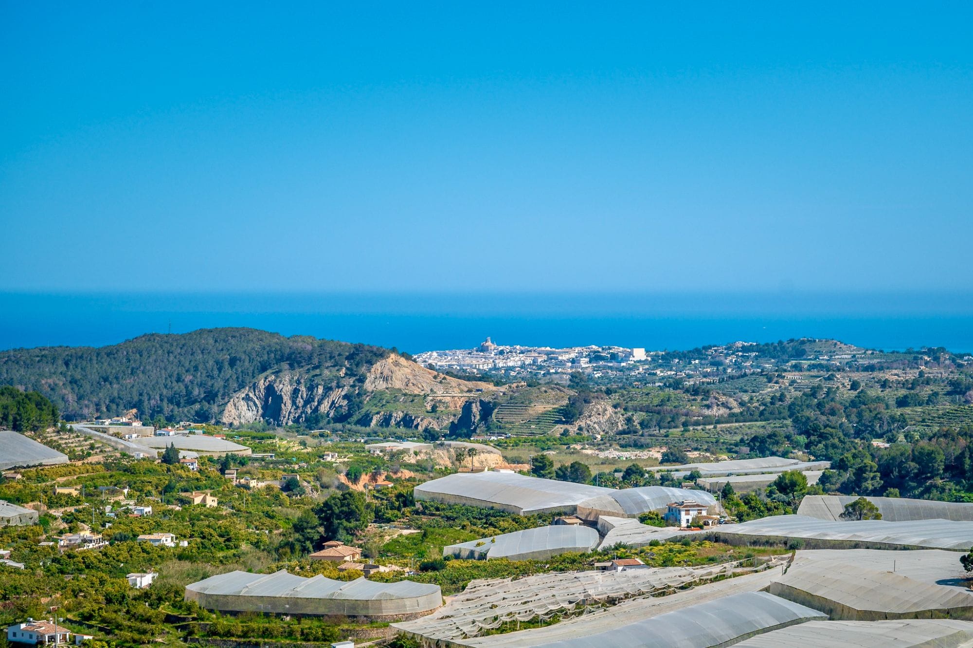 Stunning Villa Retreat Surrounded by Nature with Breathtaking Open Views for Sale in Callosa
