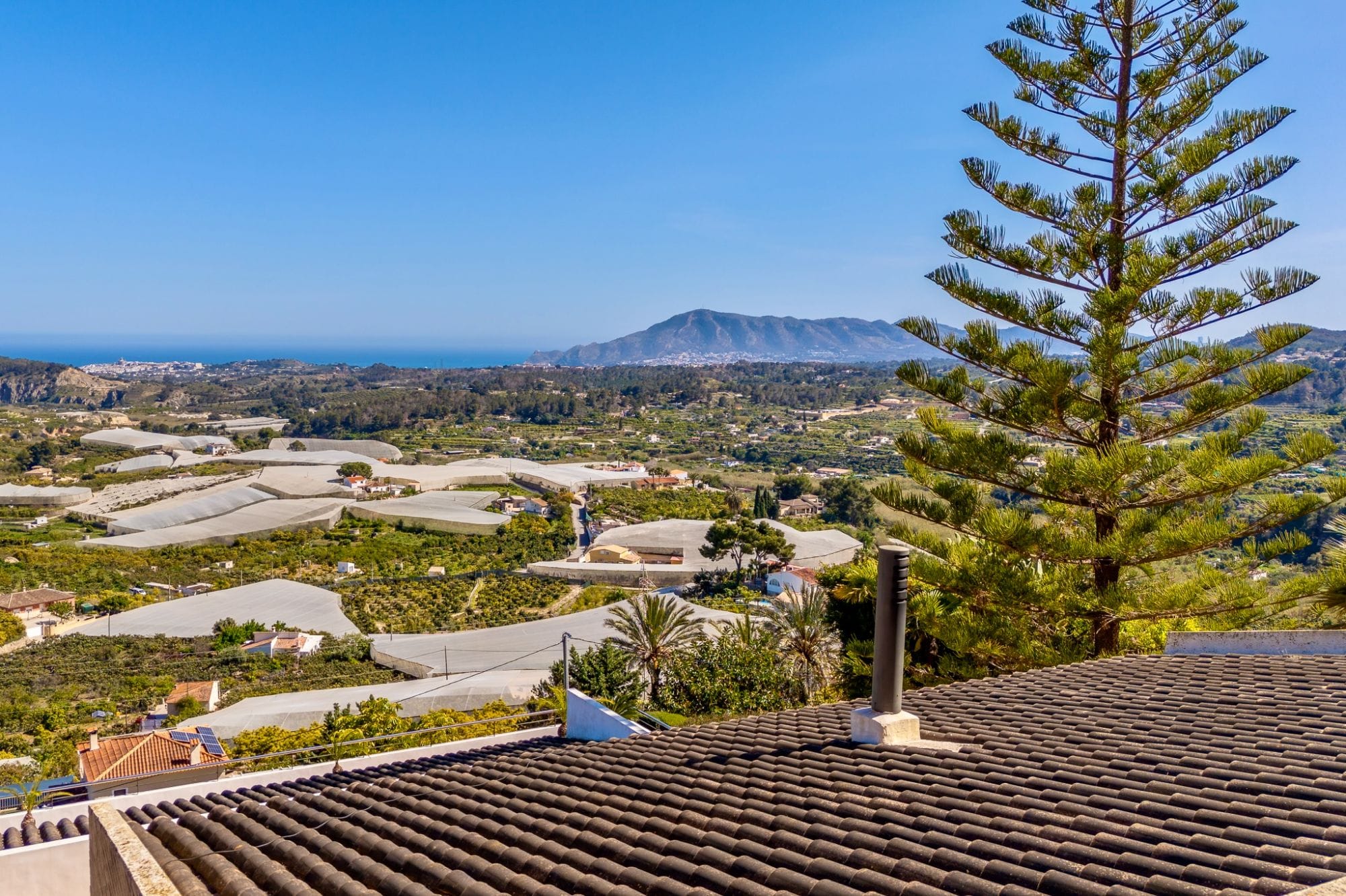Stunning Villa Retreat Surrounded by Nature with Breathtaking Open Views for Sale in Callosa