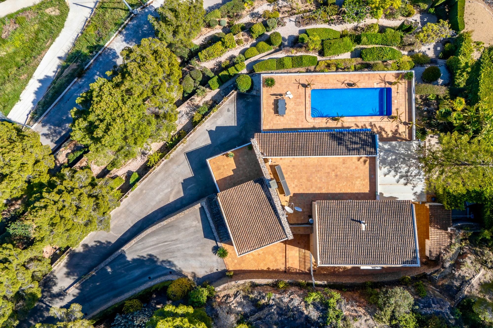 Stunning Villa Retreat Surrounded by Nature with Breathtaking Open Views for Sale in Callosa