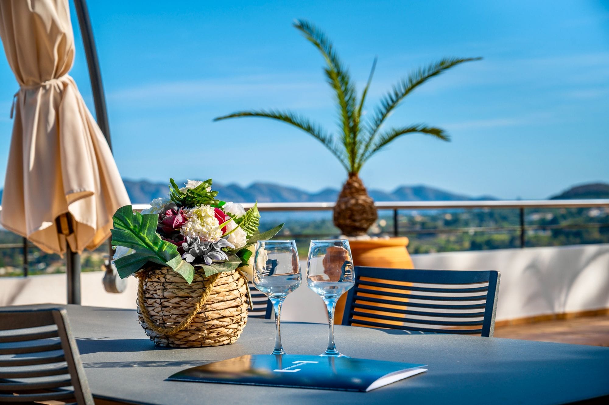 Stunning Villa Retreat Surrounded by Nature with Breathtaking Open Views for Sale in Callosa