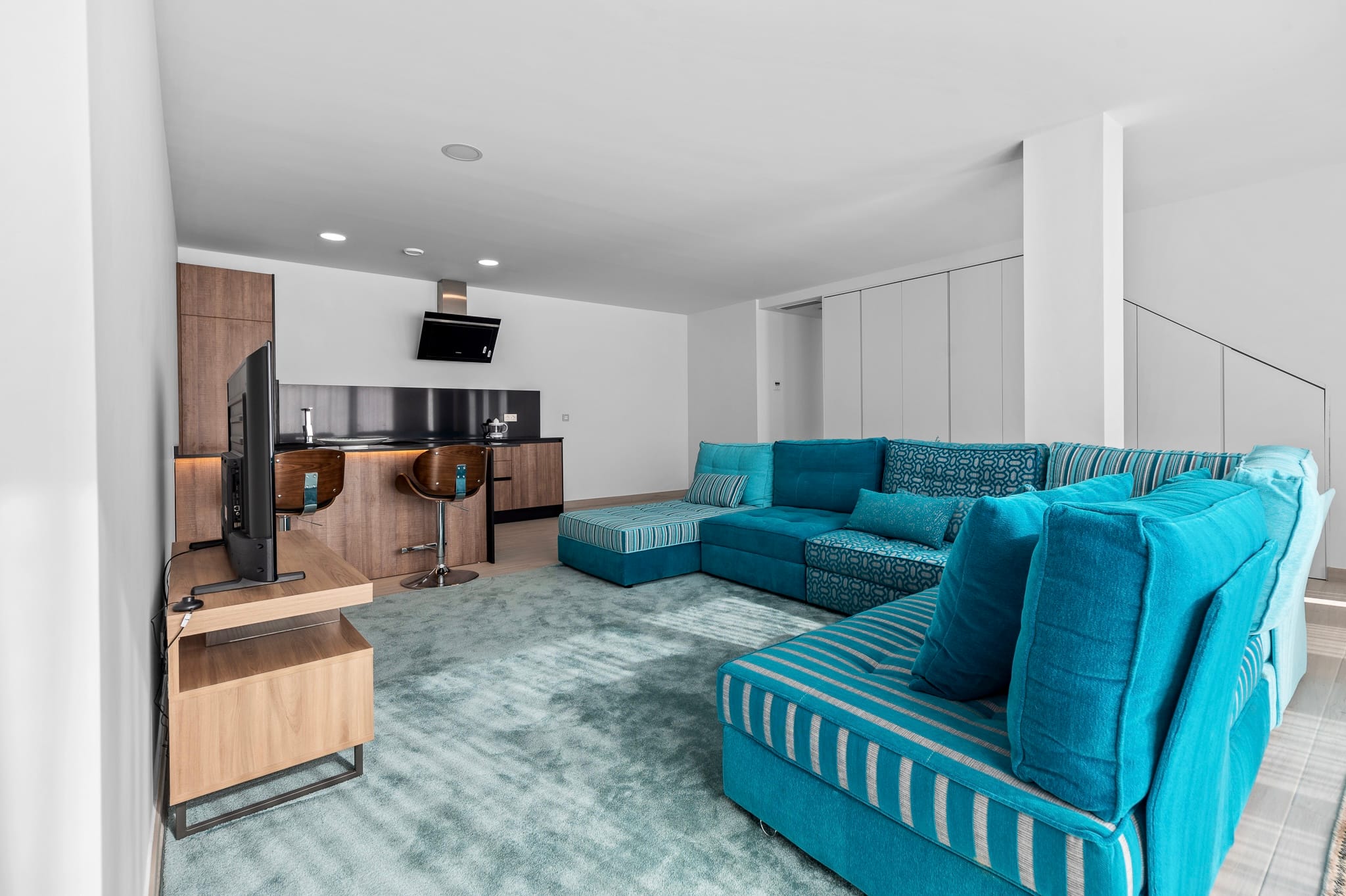 Modern Villa for Sale in Finestrat with Garage and Solarium