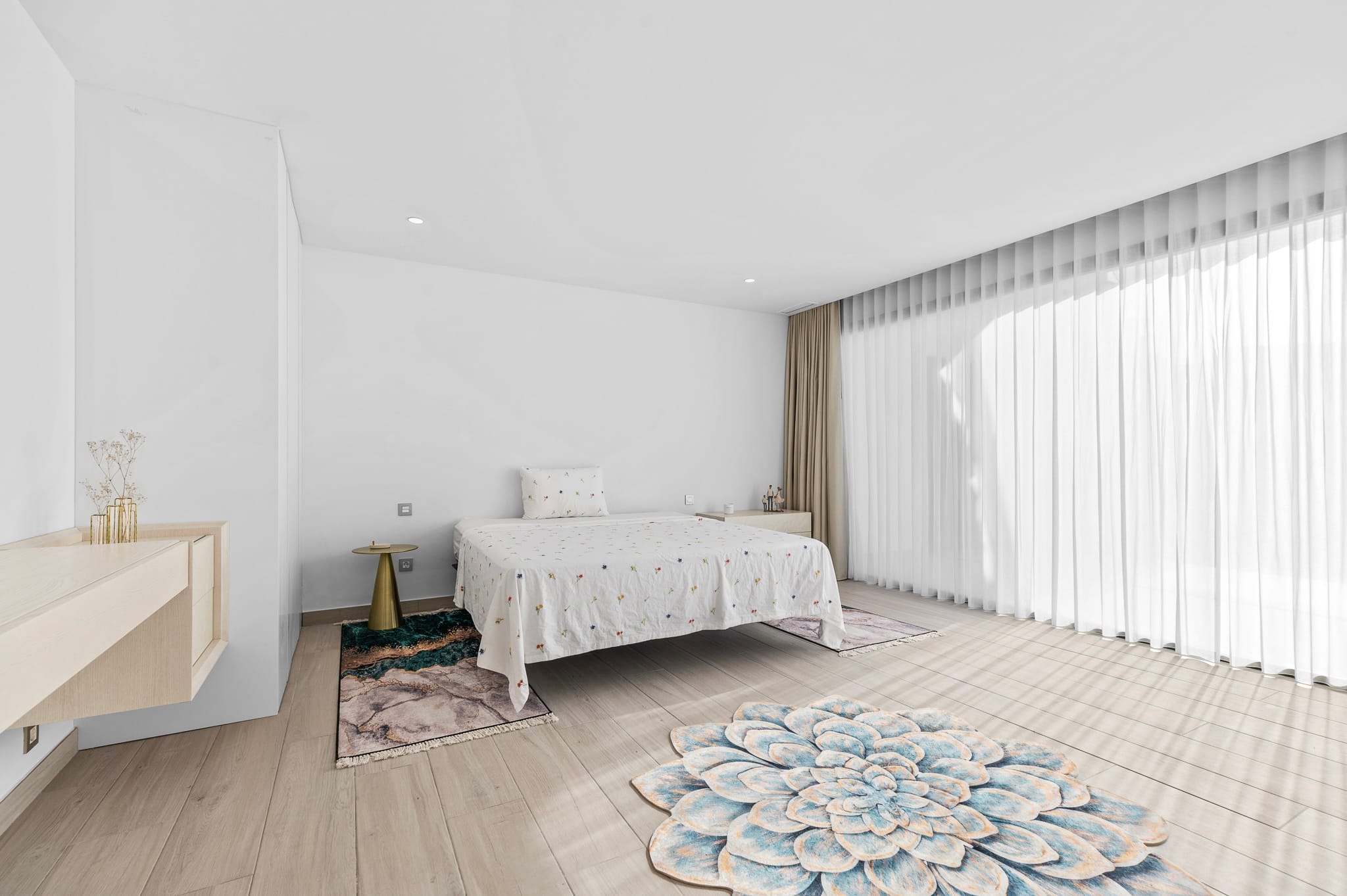 Modern Villa for Sale in Finestrat with Garage and Solarium