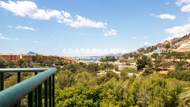 Bungalow for long_term_rental in Altea, Alicante