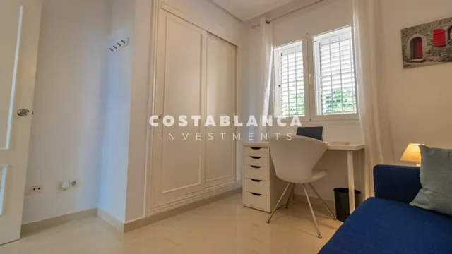 Bungalow for long_term_rental in Altea, Alicante