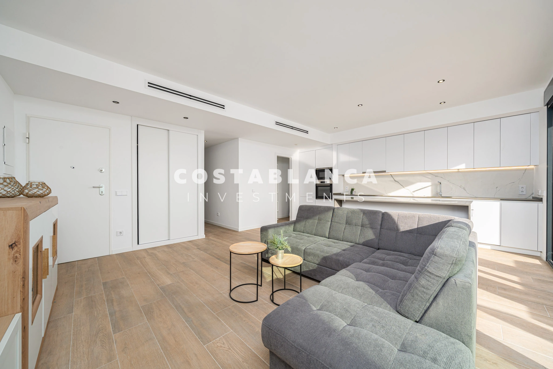 Apartamento de lujo contemporáneo con terraza y vistas en venta en Finestrat