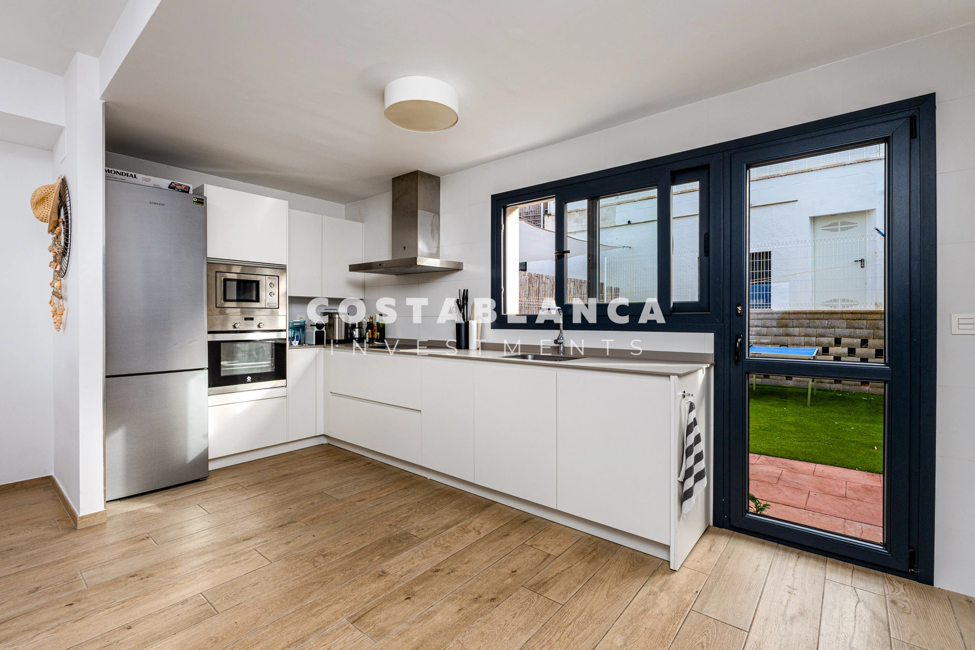 Exclusive - Modern duplex for sale in Albir