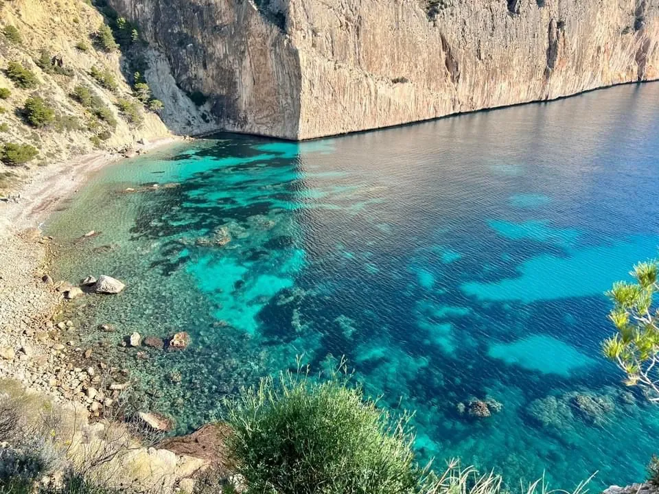 Vila elegantă de coastă cu vedere la mare și la munte de vânzare în Altea