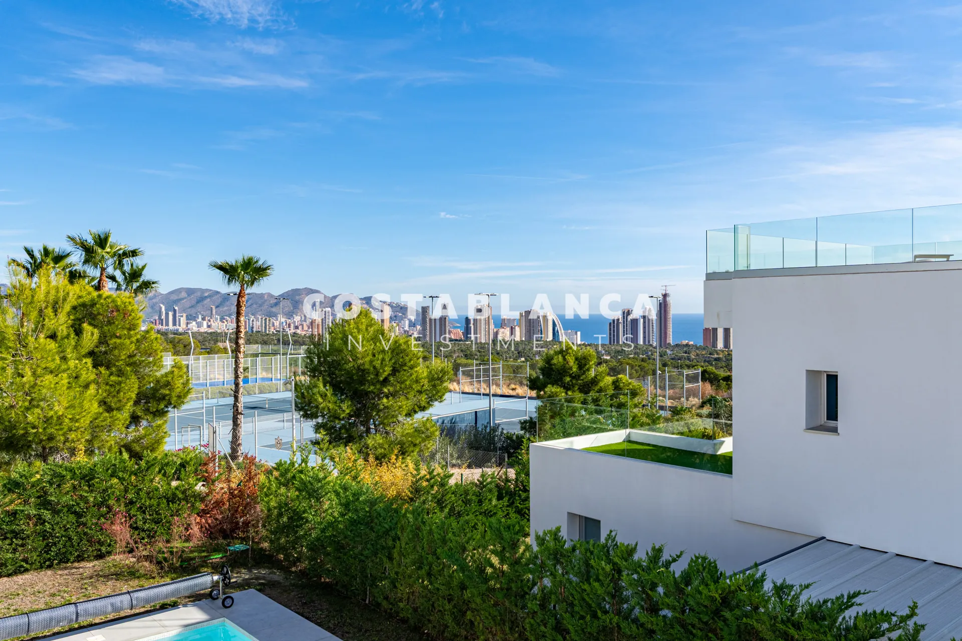 Modern Mediterranean Villa with Private Pool and High-End Finishes for Sale in Finestrat