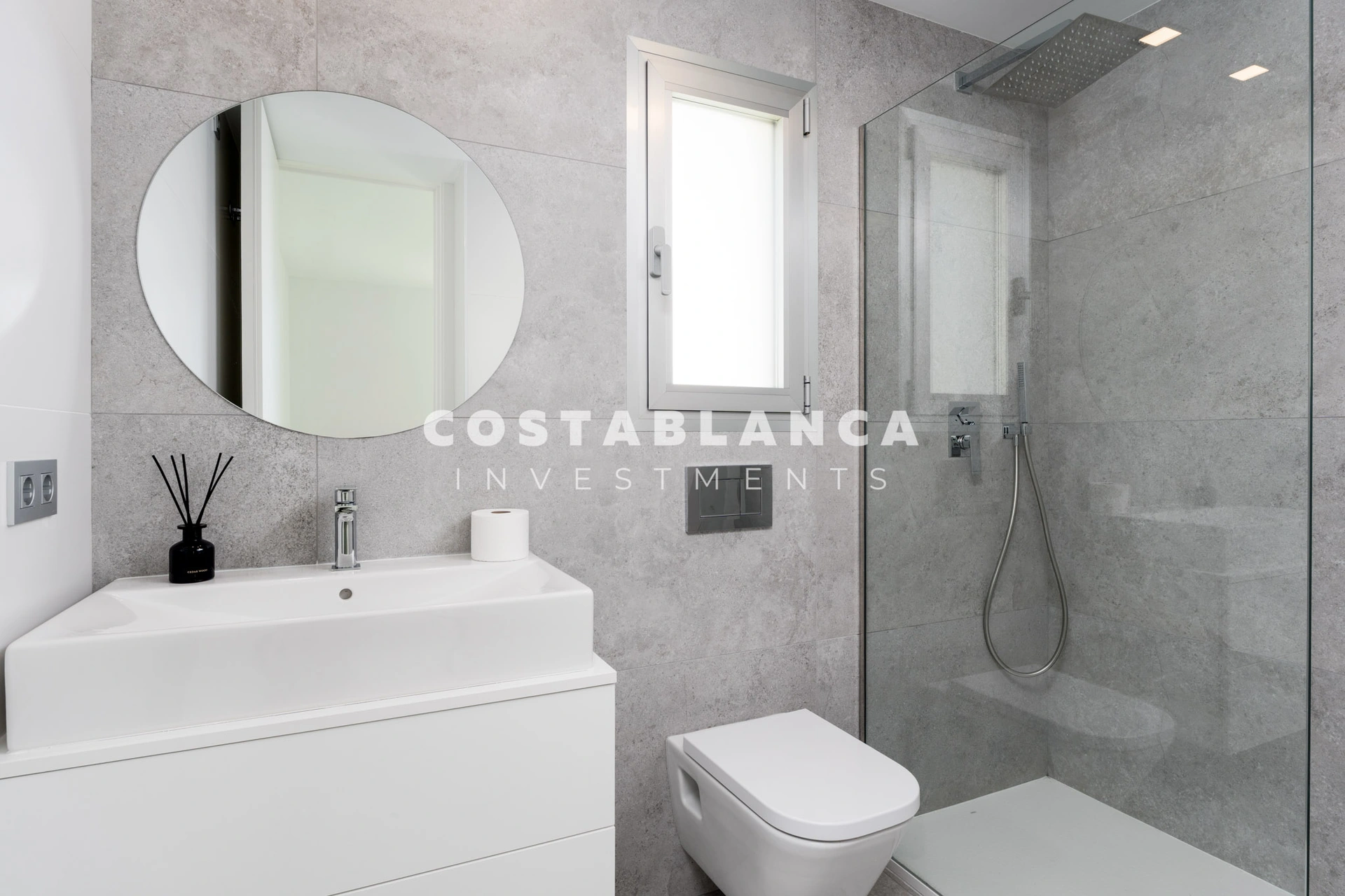 Modern Mediterranean Villa with Private Pool and High-End Finishes for Sale in Finestrat