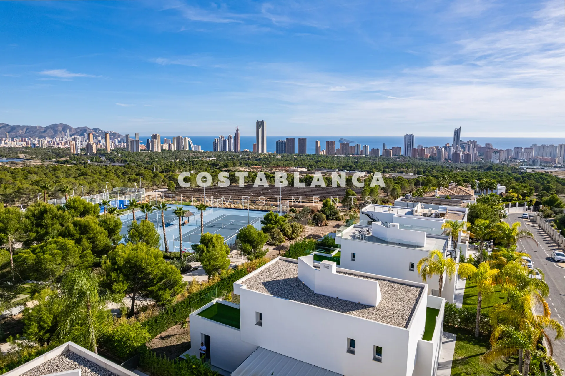 Modern Mediterranean Villa with Private Pool and High-End Finishes for Sale in Finestrat
