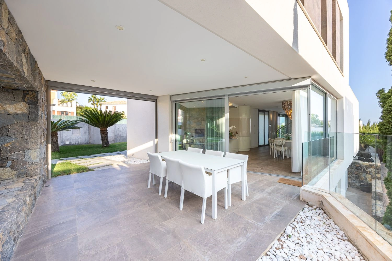 Vila cu design modern, cu vedere la mare, de vânzare în Finestrat.