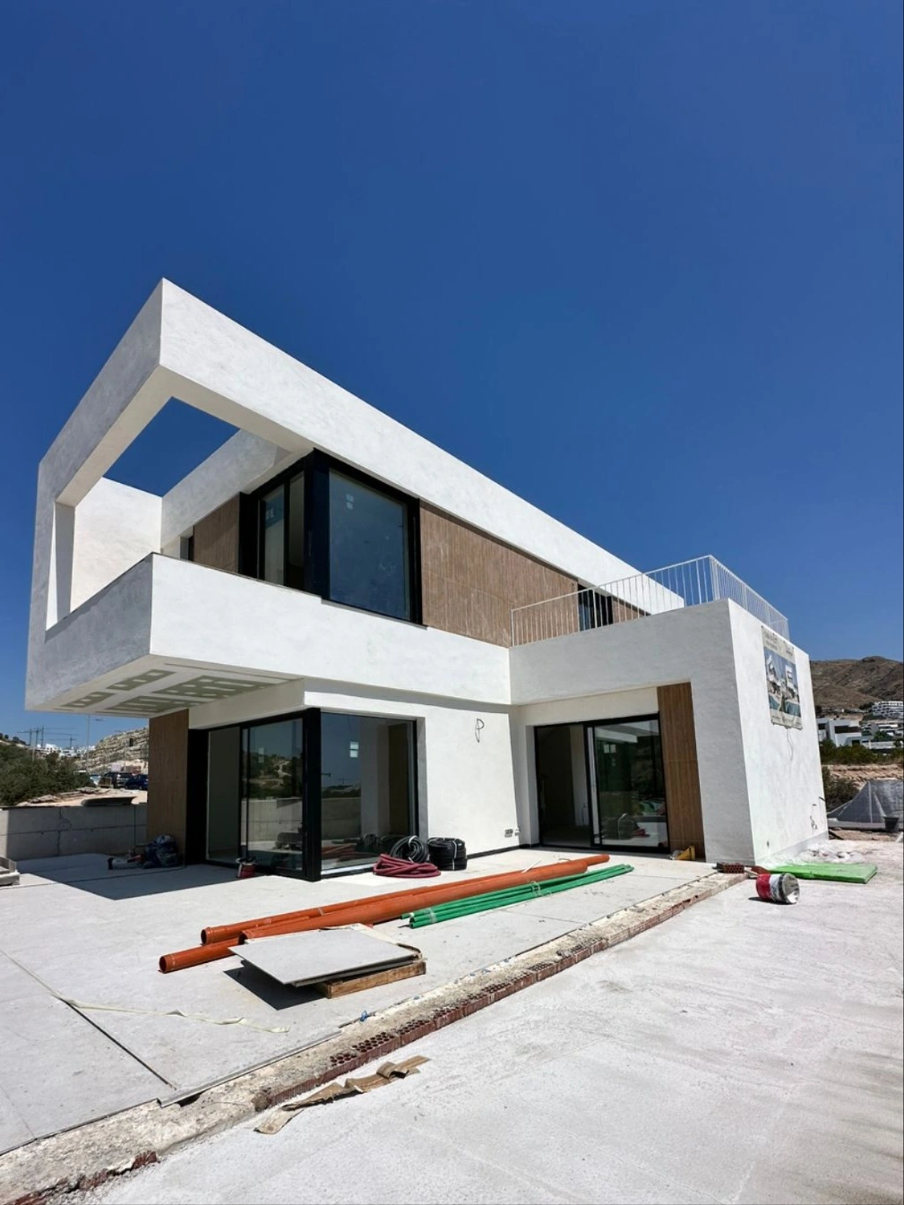 Vila spațioasă cu piscină și finisaje de înaltă calitate de vânzare în Finestrat