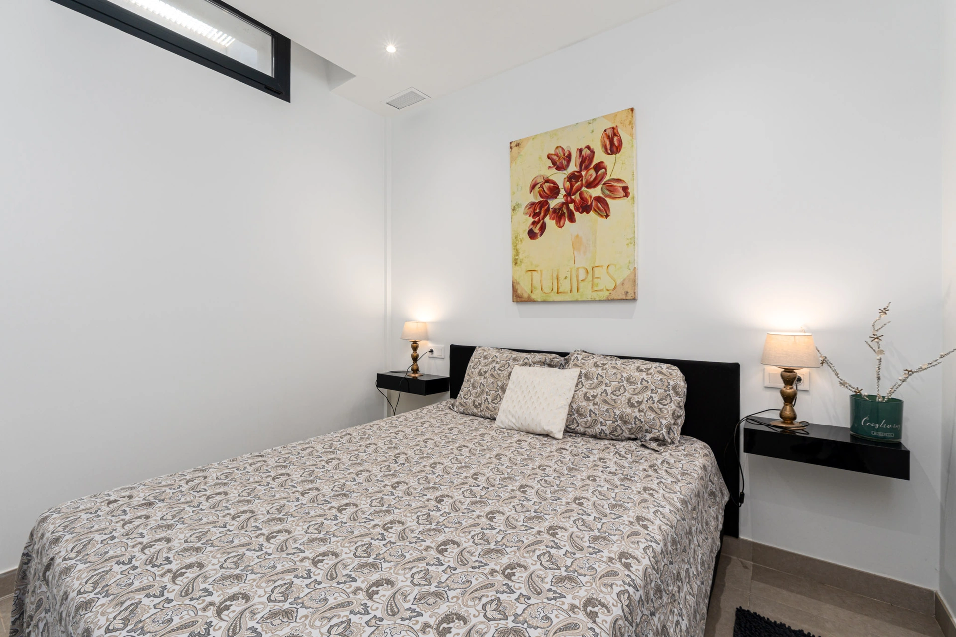 Vila modernă cu o singură etaj în vânzare în Polop