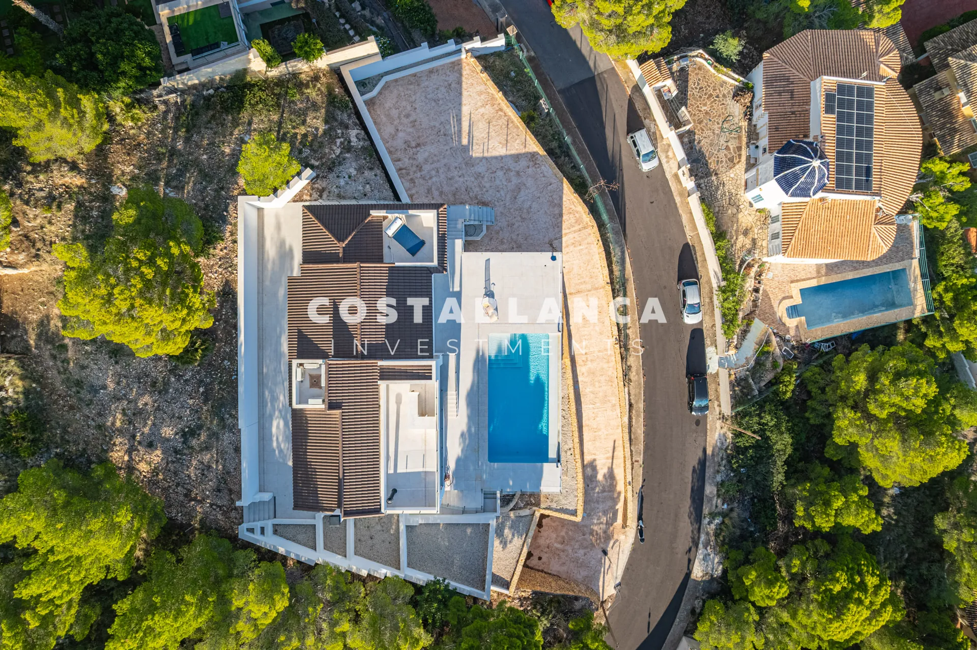 Vila de lux contemporană cu vederi panoramice la Mediterană de vânzare în Altea