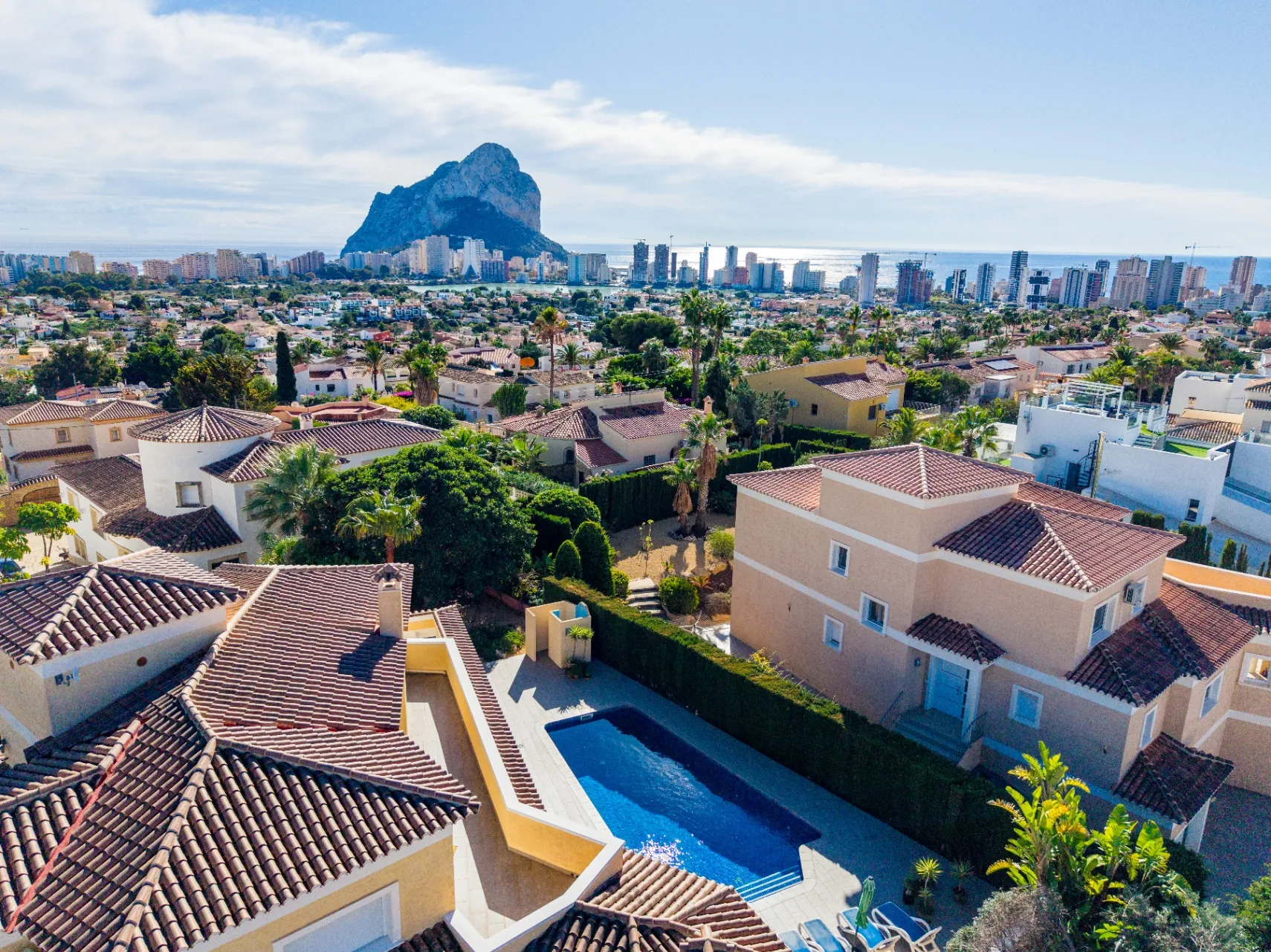 Vilă modernă aproape de plaje și servicii de vânzare în Calpe