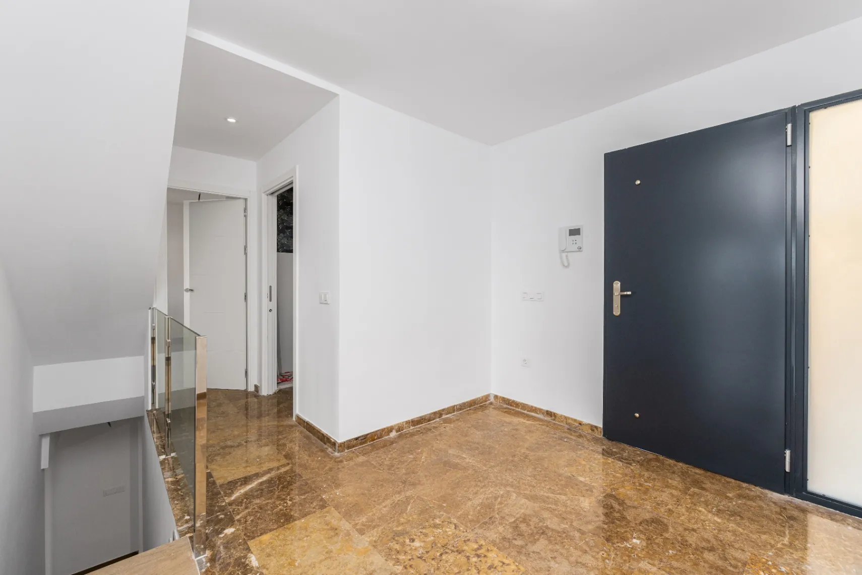 Modern and spacious villa for sale in La Nucía with large land and views.