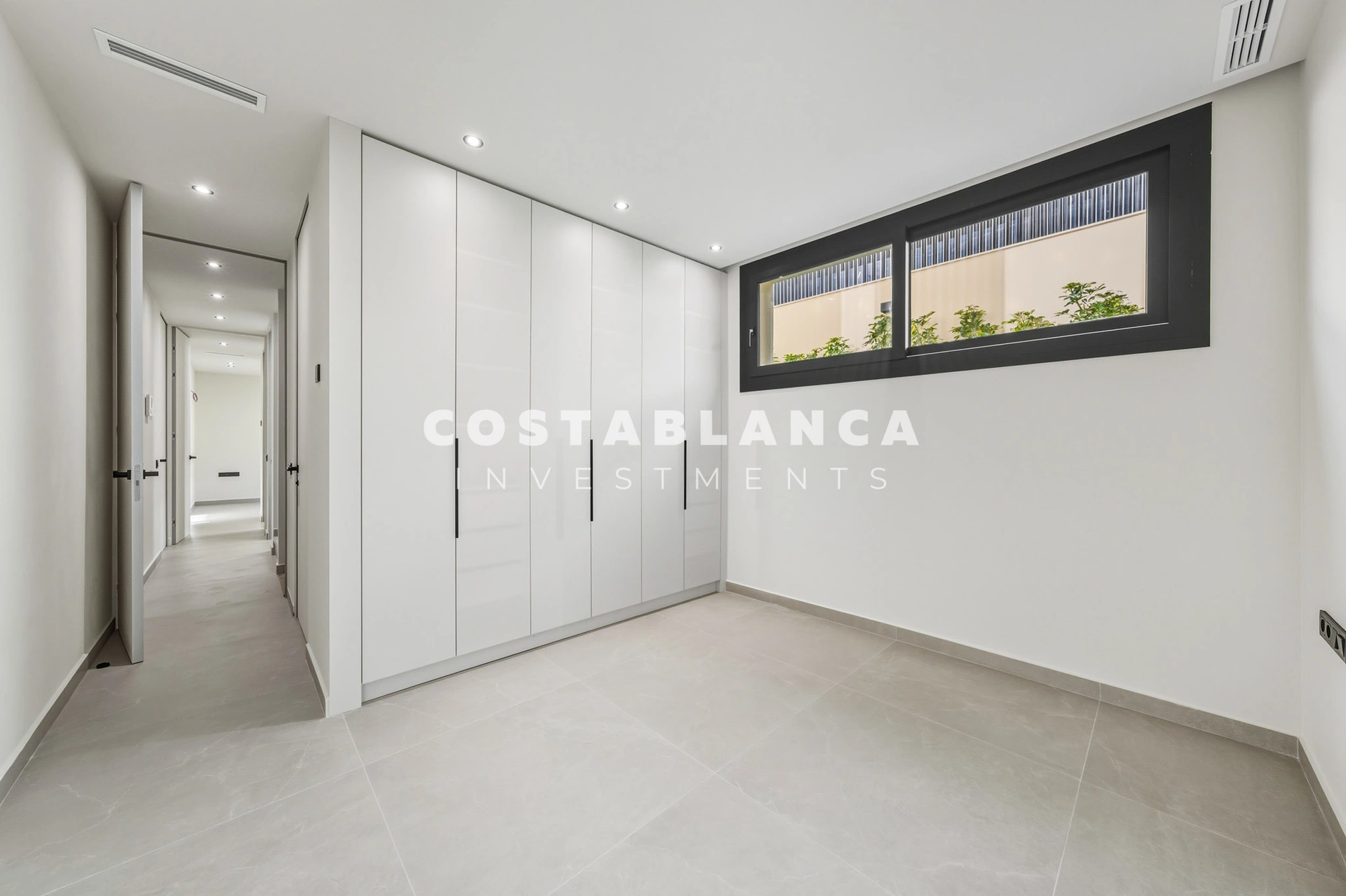 Modern new-built villa for sale in Polop with swimming pool.