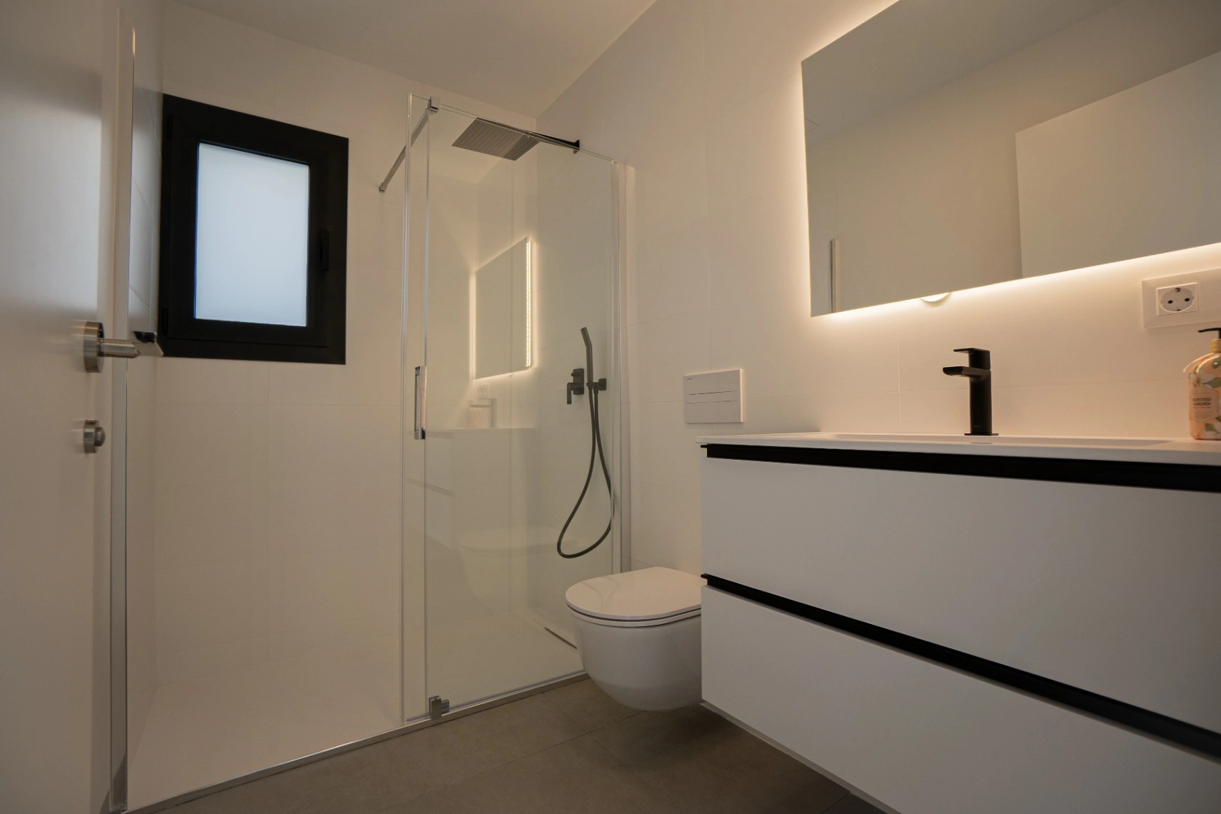 Modern newly built villa for sale in Finestrat