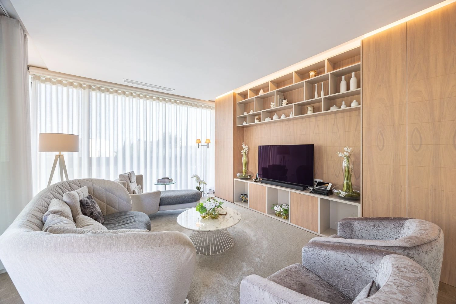 Vila cu design modern, cu vedere la mare, de vânzare în Finestrat.