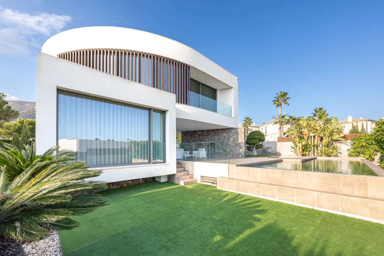 Vila cu design modern, cu vedere la mare, de vânzare în Finestrat.