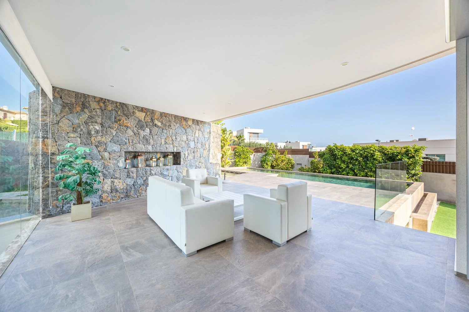 Vila cu design modern, cu vedere la mare, de vânzare în Finestrat.