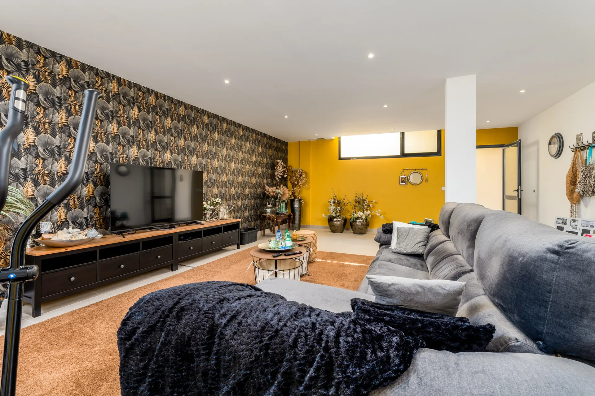 Vila modernă cu o singură etaj în vânzare în Polop