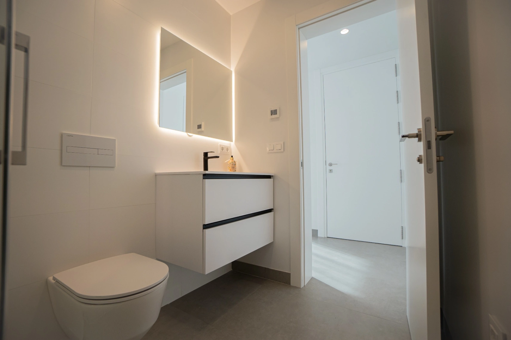 Modern newly built villa for sale in Finestrat