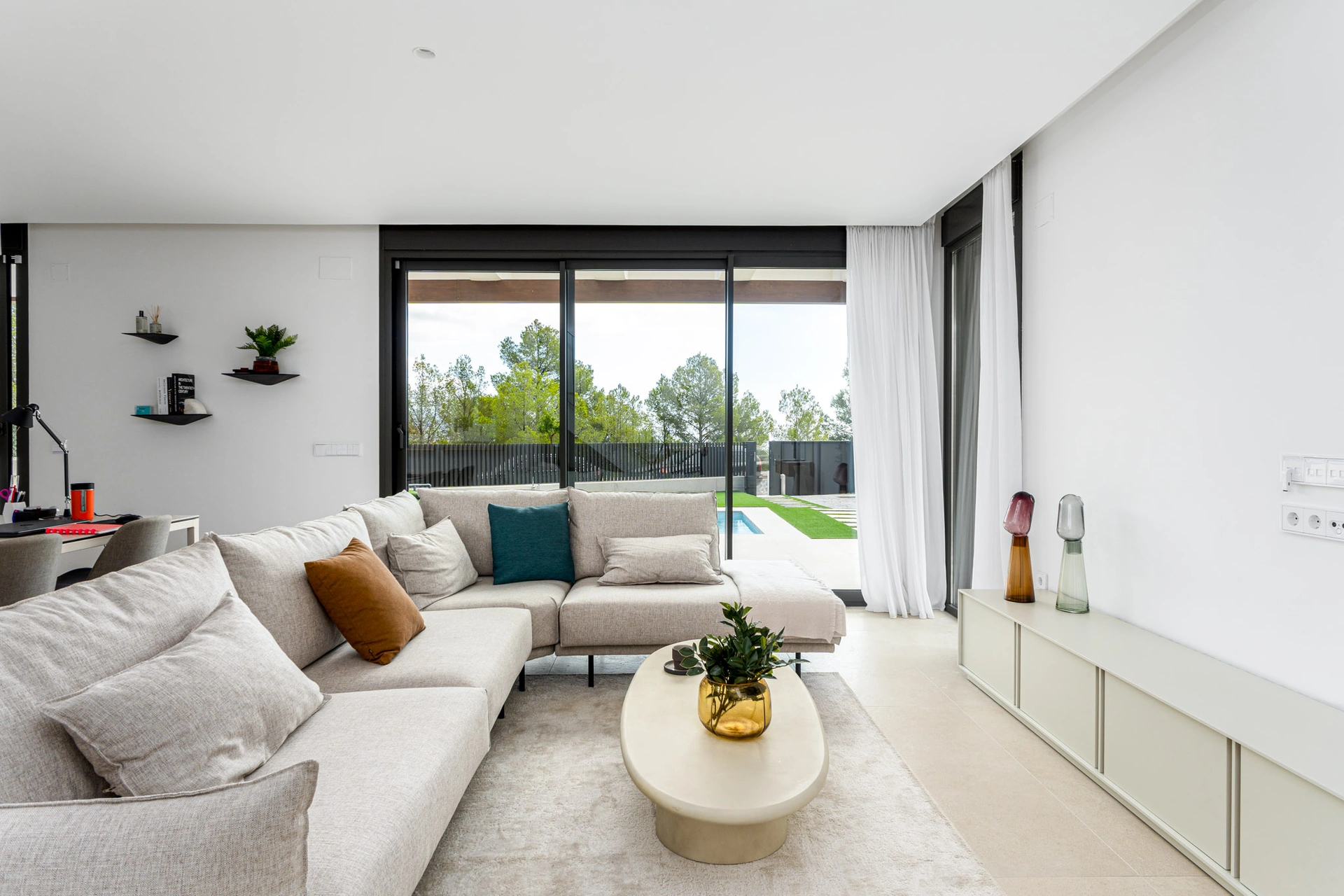 Modern new construction chalet for sale in Polop with pool