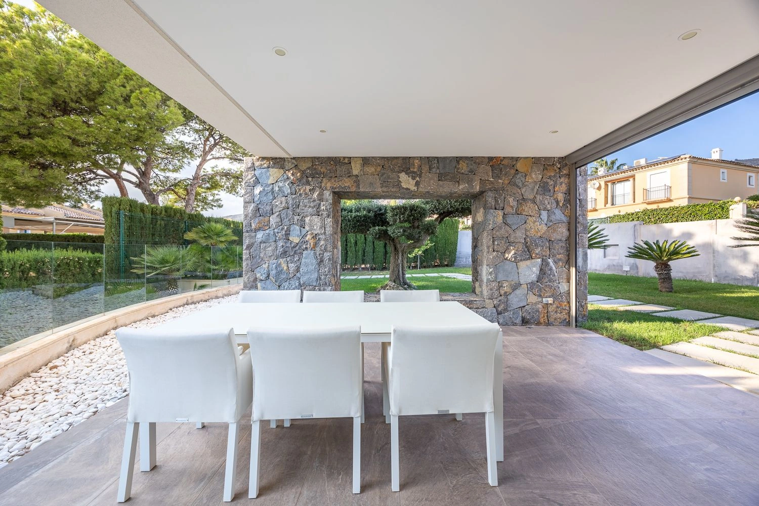 Vila cu design modern, cu vedere la mare, de vânzare în Finestrat.