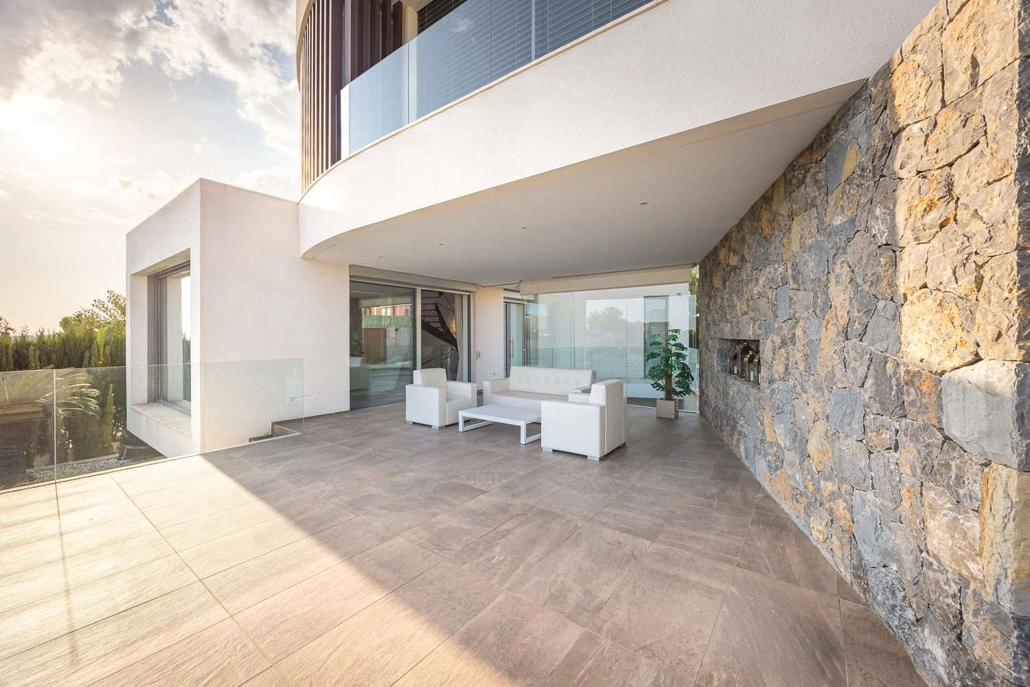 Vila cu design modern, cu vedere la mare, de vânzare în Finestrat.