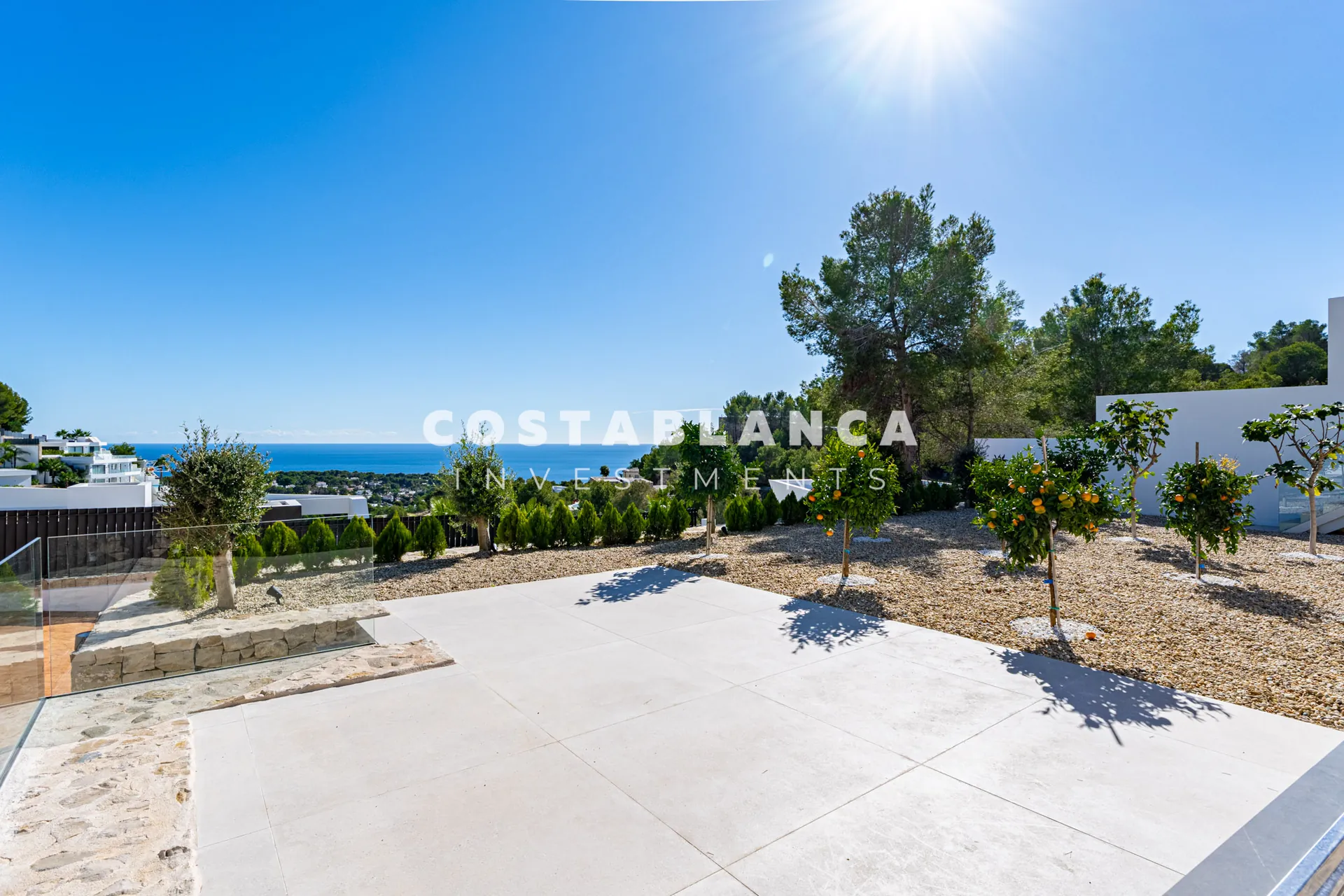 Capodoperă contemporană cu vederi panoramice la mare și la munte de vânzare în Benissa