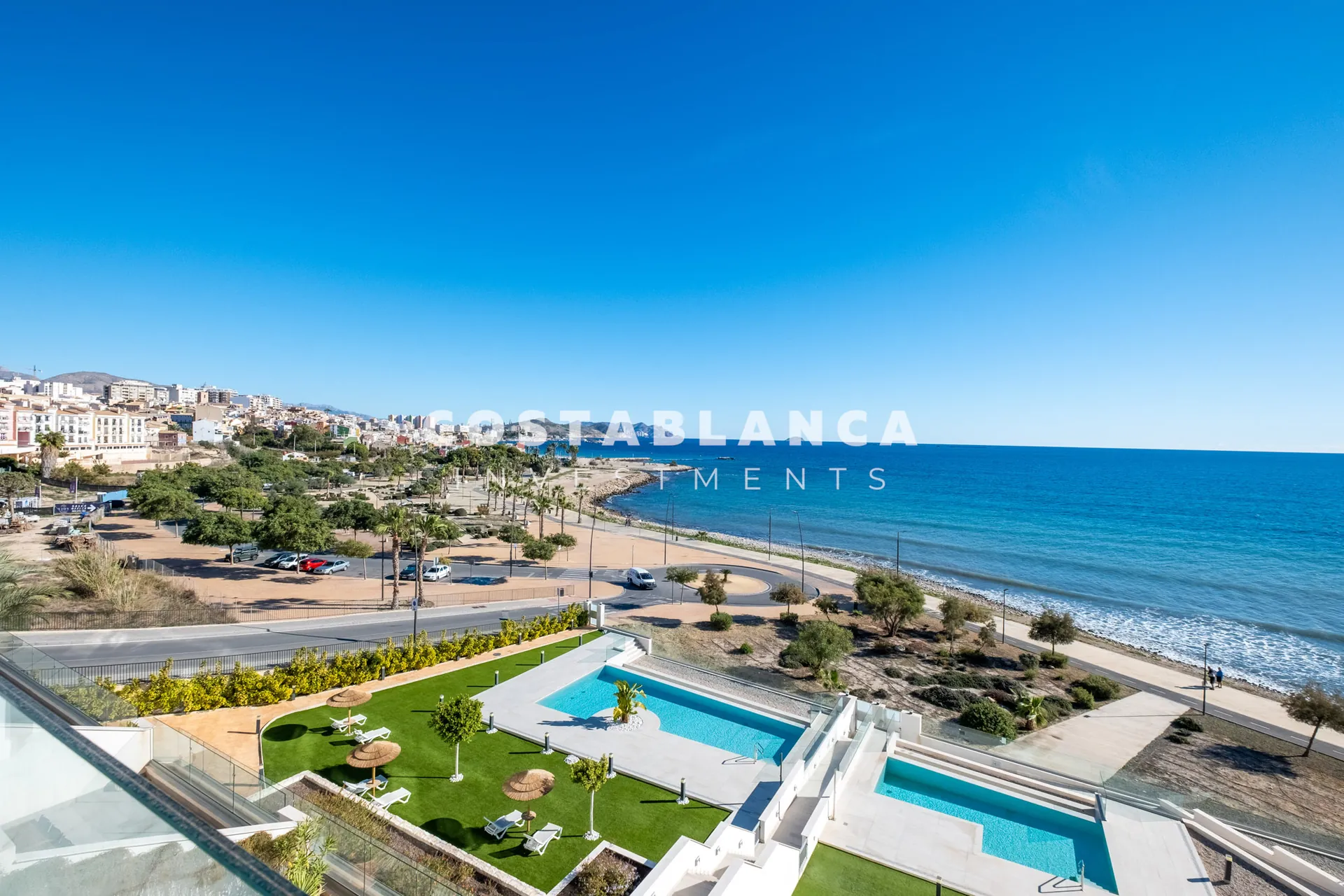 Exceptional Penthouse on the Front Line with Panoramic Sea Views in Villajoyosa